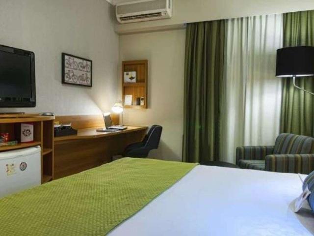 Flat aluguel em Indianópolis, São Paulo