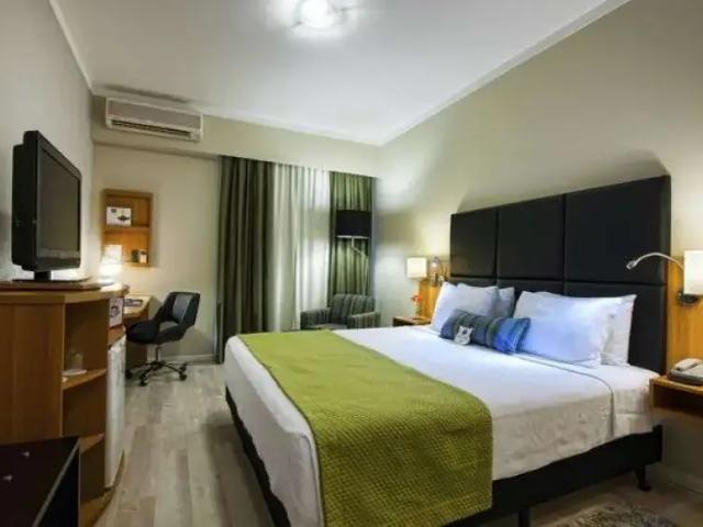 Flat aluguel em Indianópolis, São Paulo