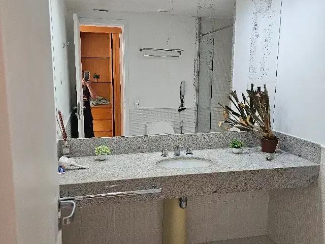 Flat venda em Região Geográfica Imediata de Macaé-Rio das Ostras, Macaé