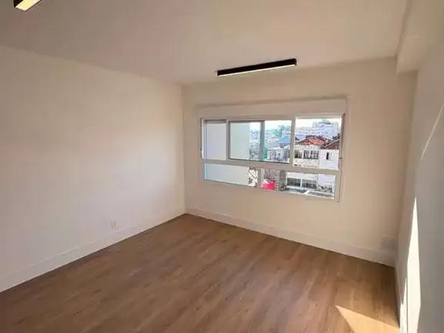 Flat venda em Região Geográfica Imediata de Porto Alegre, Região Metropolitana de Porto Alegre