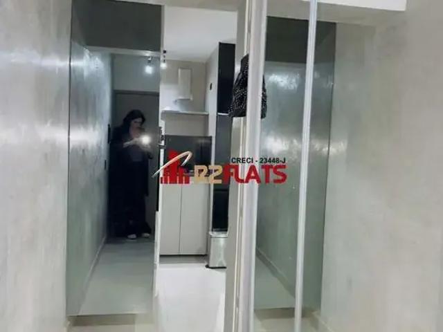 Flat venda em Região Imediata de São Paulo, Região Metropolitana de São Paulo