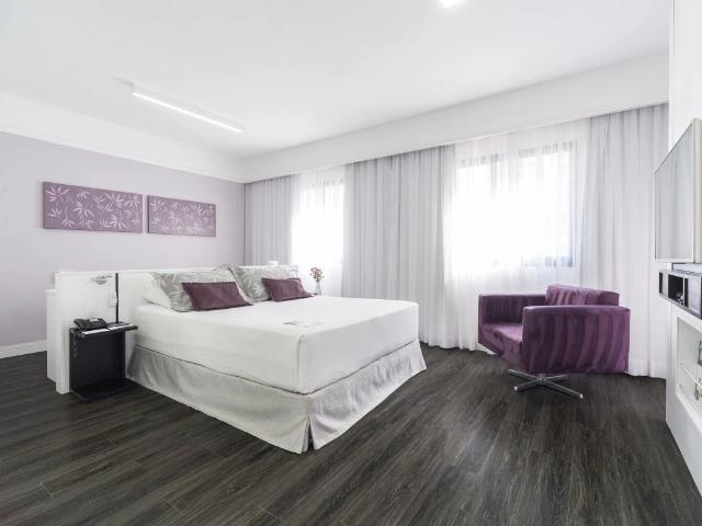 Flat venda em Indianópolis, São Paulo