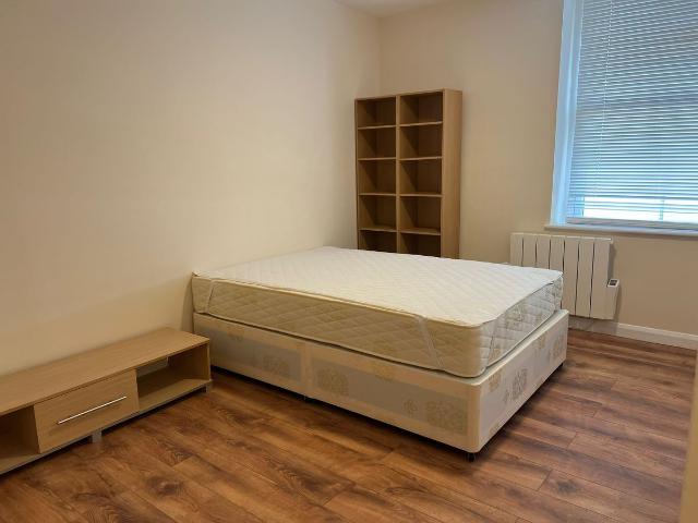 Studio for rent in Spring Park, Luton