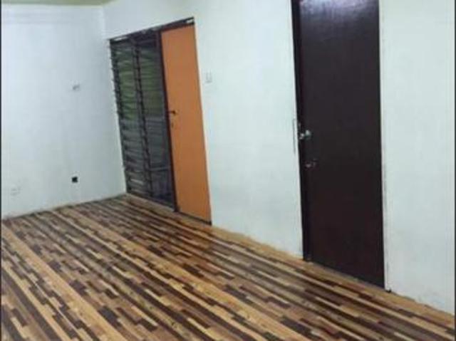 Flat for sale in Wellesley, Penang