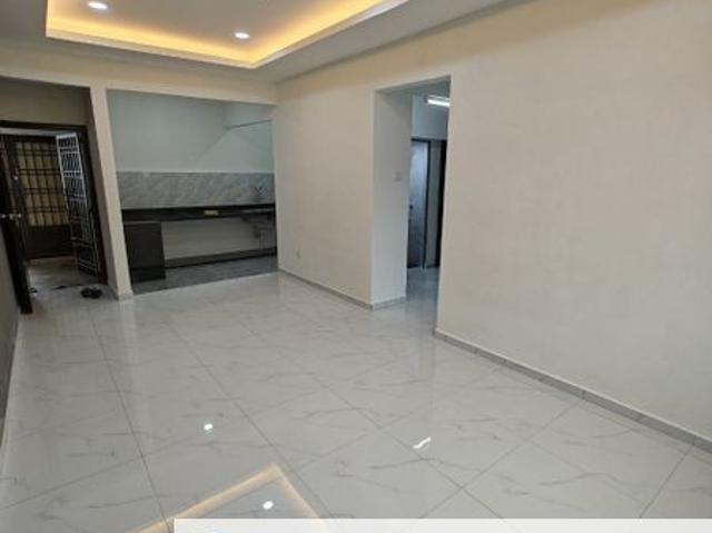 Flat for sale in Ulu Tiram, Johor