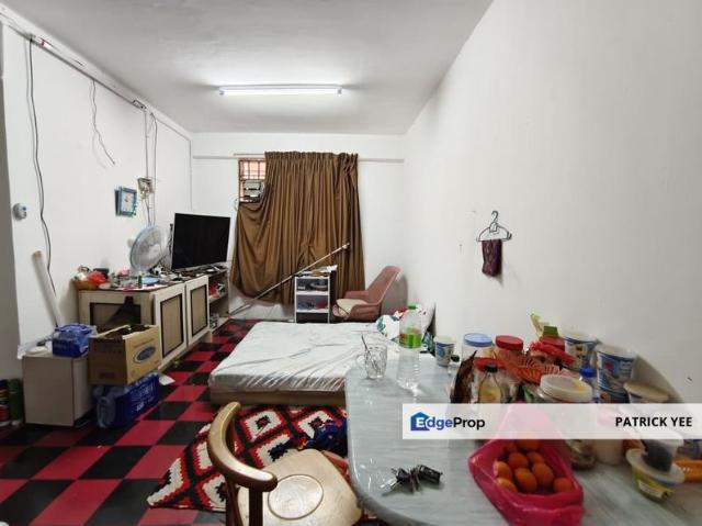 Flat for sale in Ulu Tiram, Johor