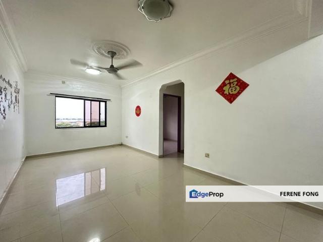 Flat for sale in Ulu Tiram, Johor