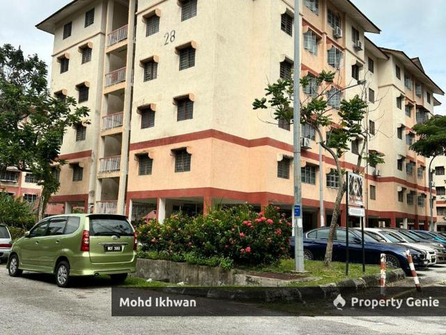 Flat for sale in Petaling, Alam Impian