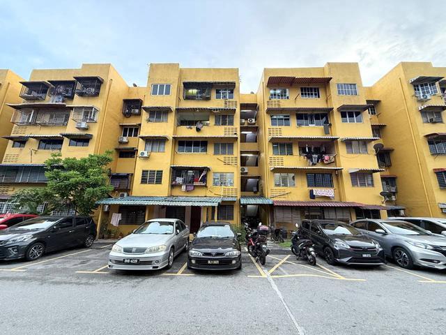 Flat for sale in Country Heights Damansara, Kuala Lumpur