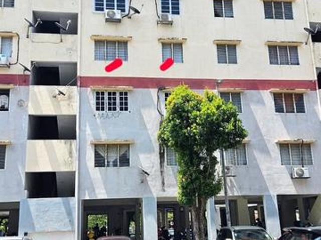 Flat for sale in Petaling, Alam Impian