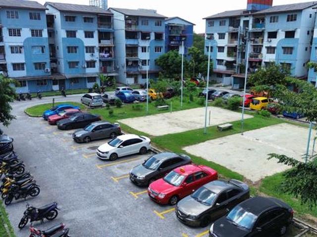 Flat for sale in Petaling, Alam Impian
