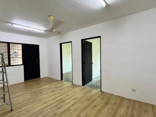 Flat for sale in Petaling, Damansara Damai