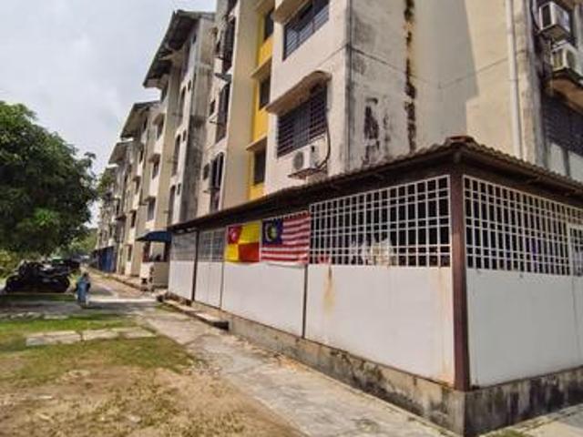 Flat for sale in Petaling, Alam Impian