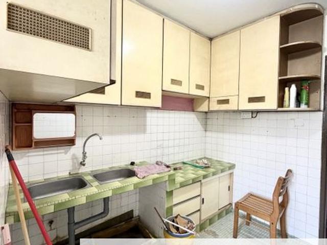 Flat for sale in Petaling, Alam Impian