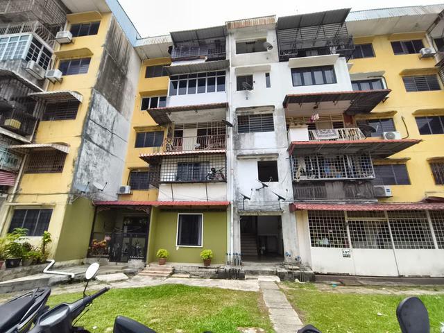 Flat for sale in Petaling, Alam Impian