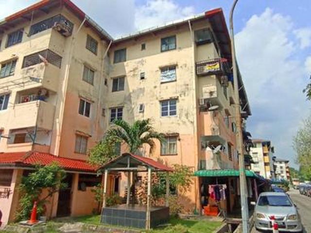 Apartment for sale in Shah Alam, Petaling