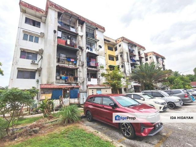 Flat for sale in Petaling, Damansara Damai