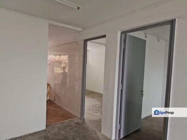 Flat for sale in Petaling, Damansara Damai