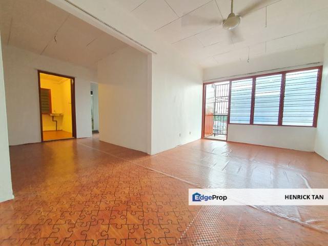 Flat for sale in Petaling, Alam Impian