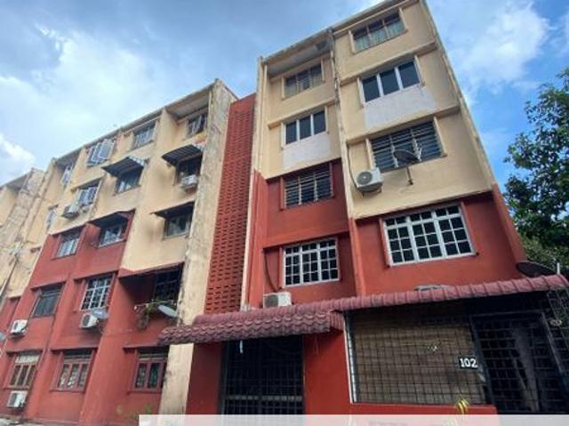 Flat for sale in Petaling, Alam Impian