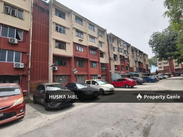 Flat for sale in Petaling, Alam Impian