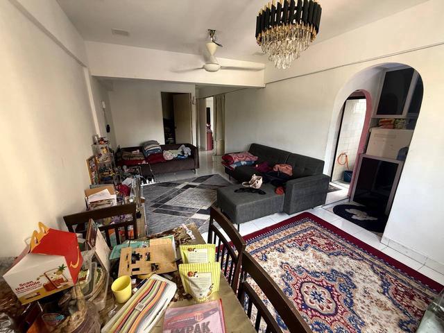Flat for sale in Petaling, Alam Impian