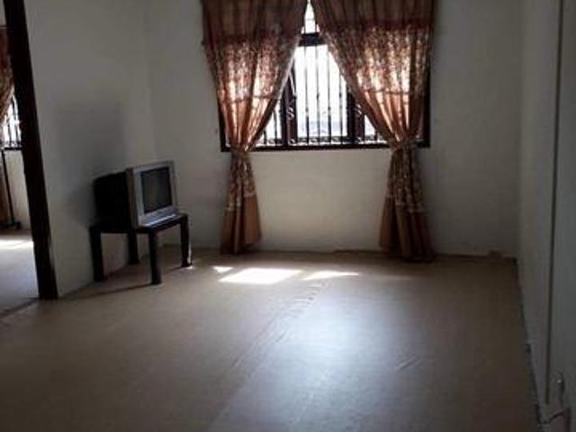 Flat for sale in Petaling, Alam Impian