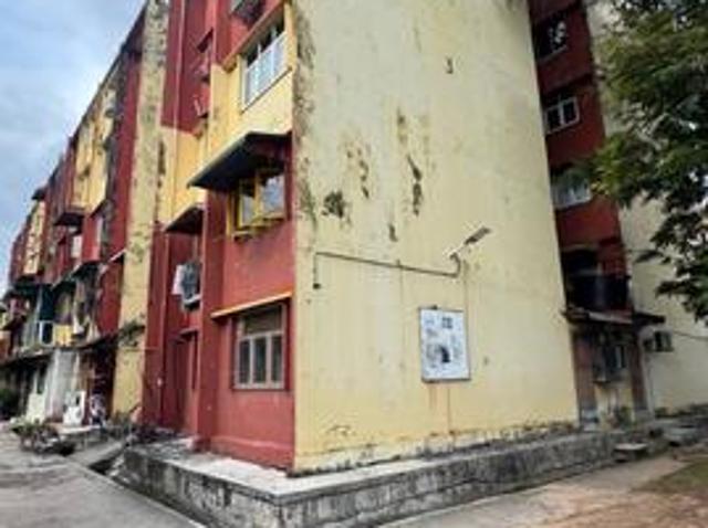 Flat for sale in Petaling, Alam Impian