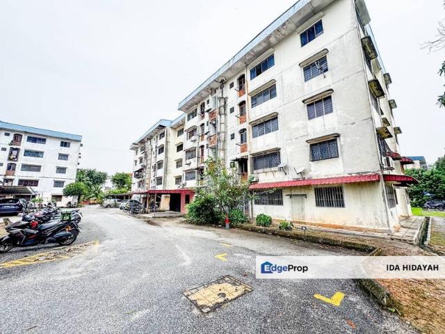 Flat for sale in Petaling, Alam Impian