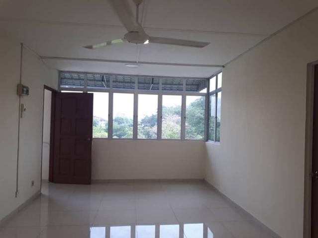 Flat for sale in Shah Alam, Petaling