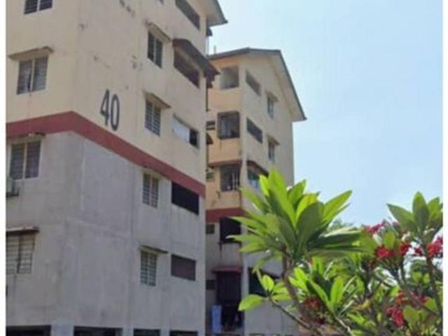 Flat for sale in Petaling, Alam Impian