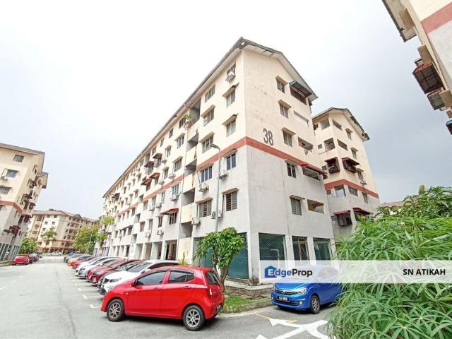 Condominium for sale in Petaling, Alam Impian