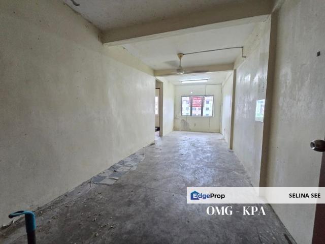 Flat for sale in Petaling, Alam Impian