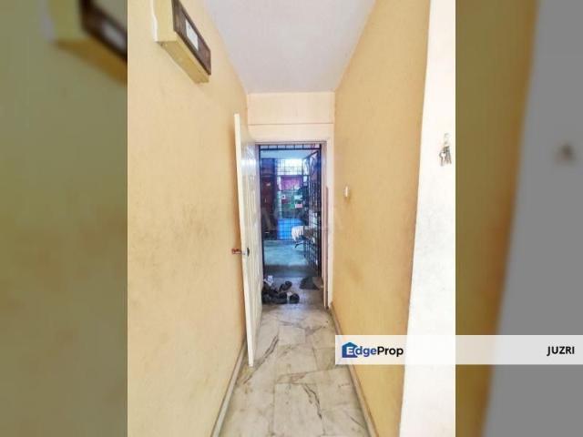 Flat for sale in Petaling, Alam Impian