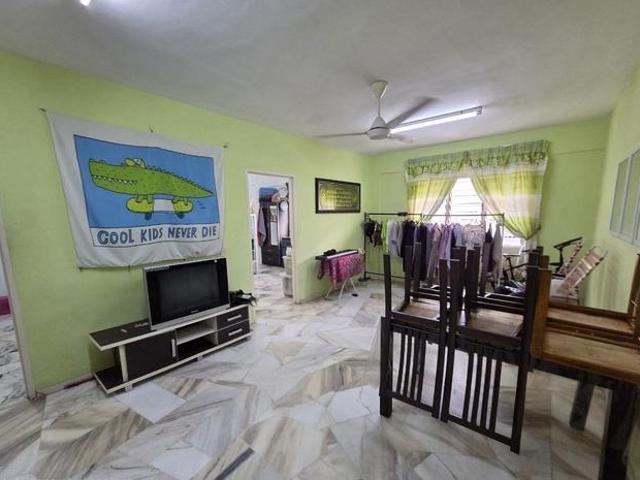 Flat for rent in Petaling, Alam Impian