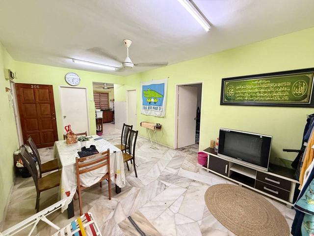 Flat for sale in Petaling, Alam Impian