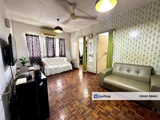 Flat for sale in Petaling, Alam Impian