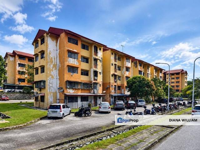 Flat for sale in Seksyen 8, Shah Alam