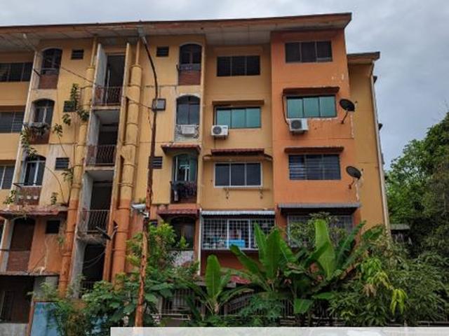 Flat for sale in Petaling, Alam Impian
