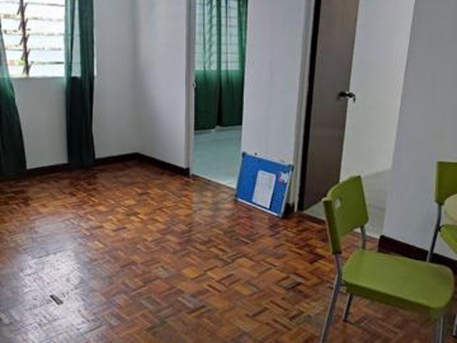 Flat for sale in Shah Alam, Petaling