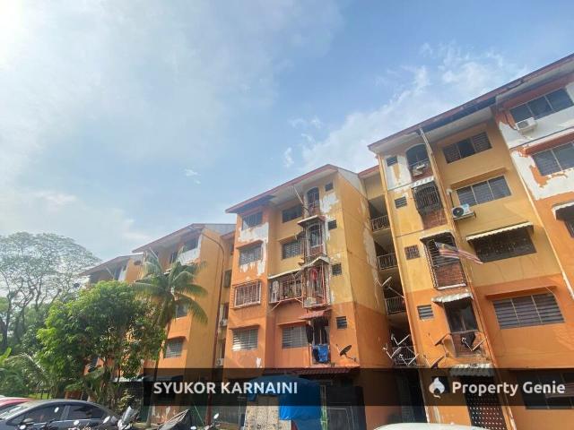 Flat for sale in Petaling, Alam Impian