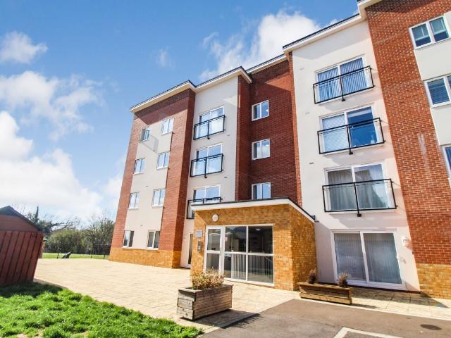 House for rent in Cauldwell, Bedford