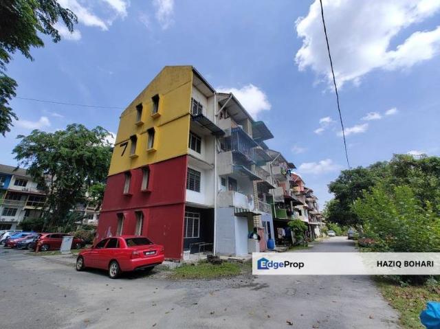 Flat for sale in Petaling, Alam Impian