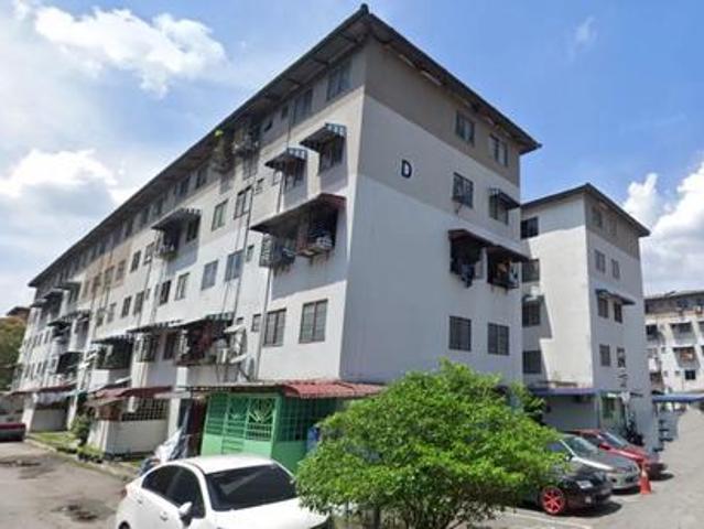 Flat for sale in Petaling, Subang Jaya