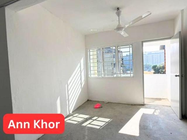 Flat for sale in Wellesley, Penang
