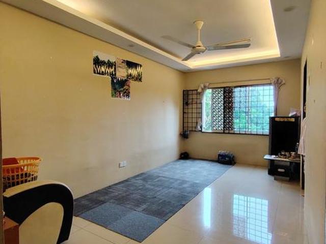 Apartment for sale in Seri Kembangan, Majlis Bandaraya Subang Jaya