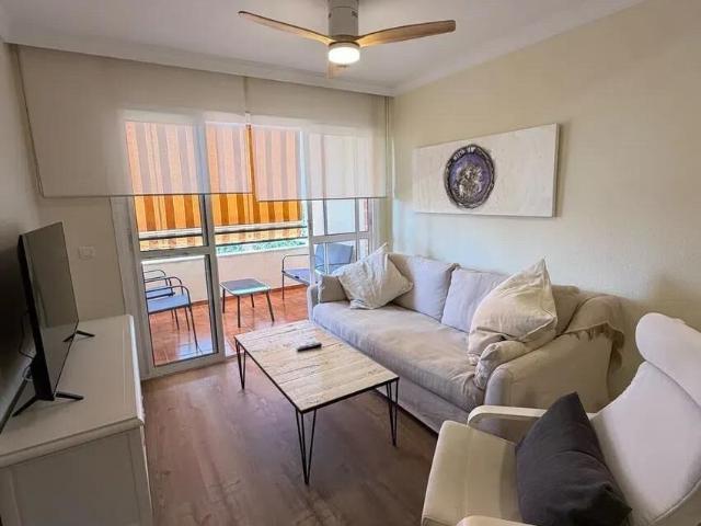 Apartamento en alquiler en Torre de Benagalbón, La Axarquía