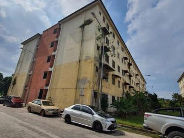 Flat for sale in Bandar Puncak Alam, Kuala Selangor