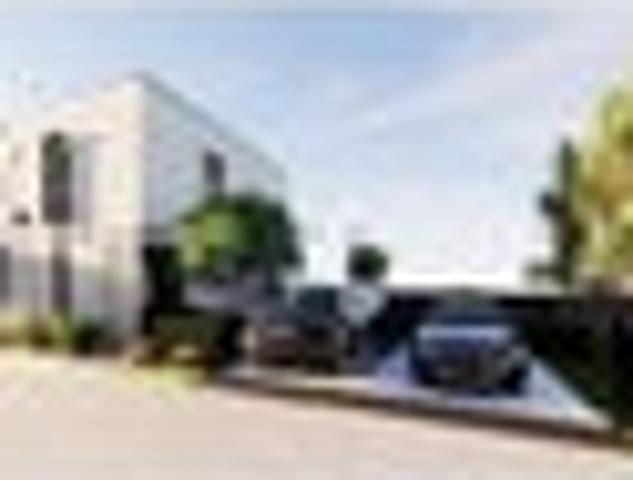 Land for sale in Paremoremo