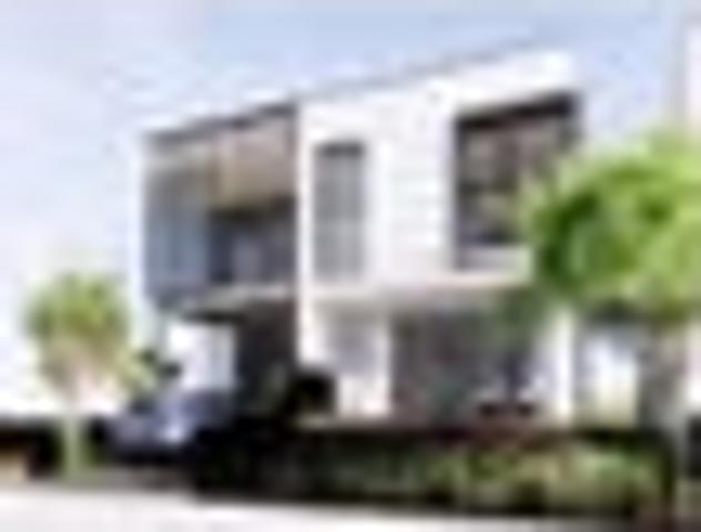 Land for sale in Paremoremo